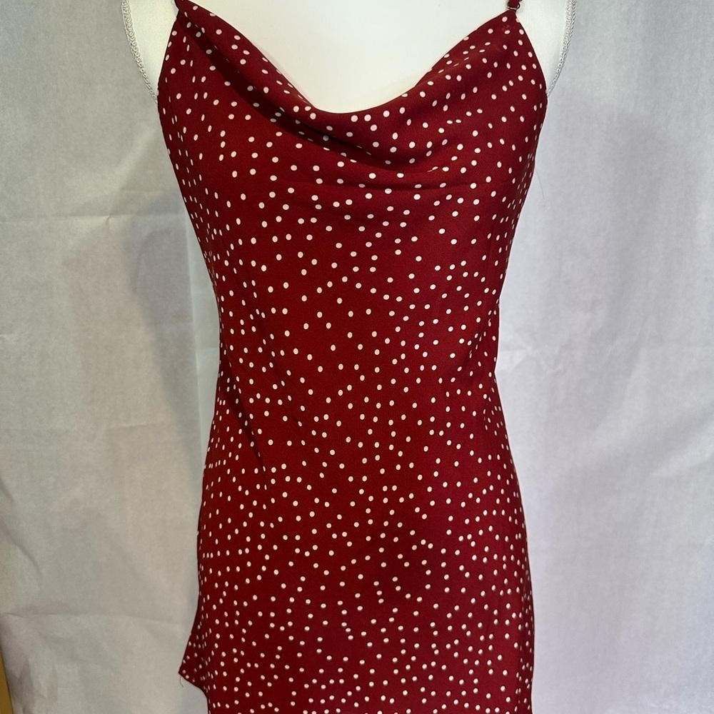 Chic Burgundy Polka Dot Mini Skirt